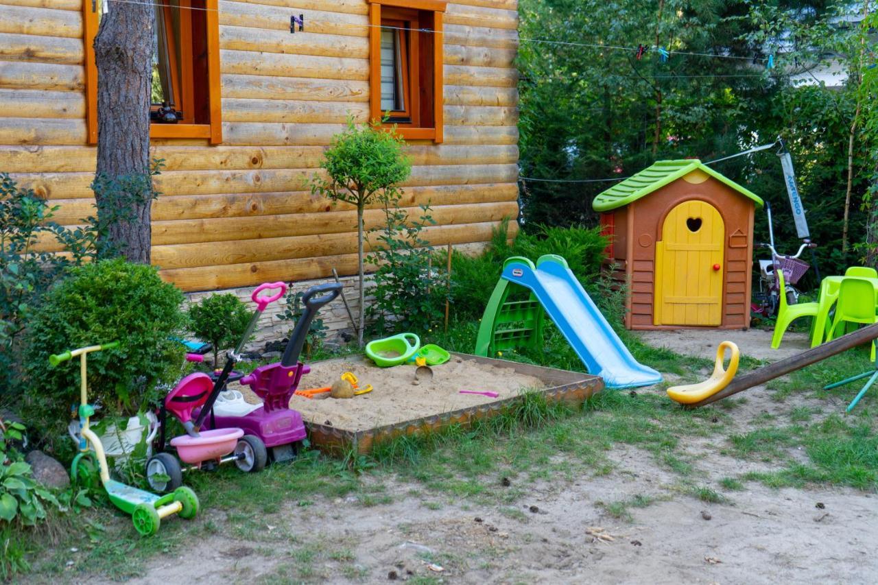 Domek W Ogrodzie Caloroczny 800M Od Parku Wodnego Suntago Ranczo Gold Mania Krzyzowka  Εξωτερικό φωτογραφία